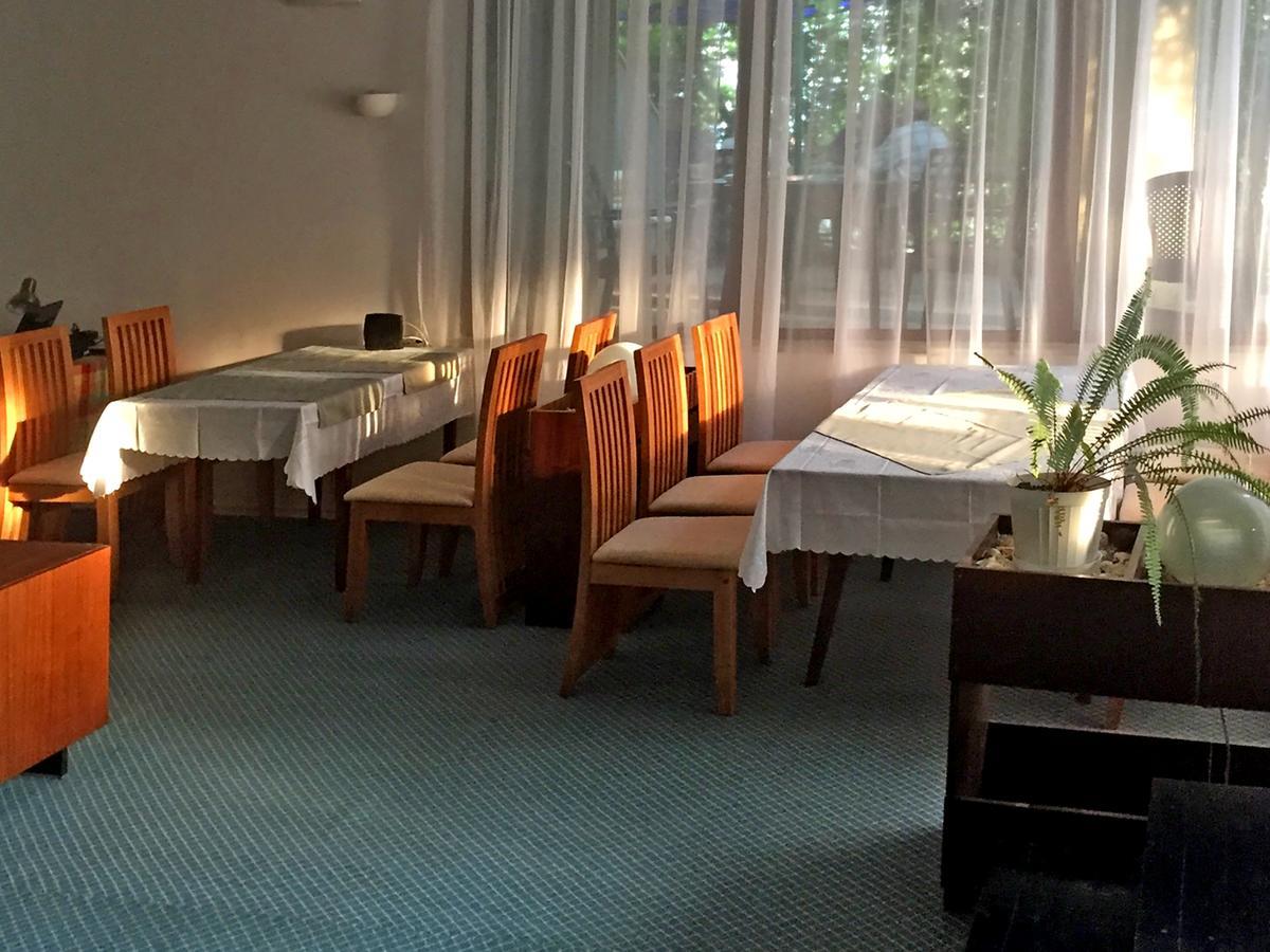 Villa Elfi 골든샌드 외부 사진